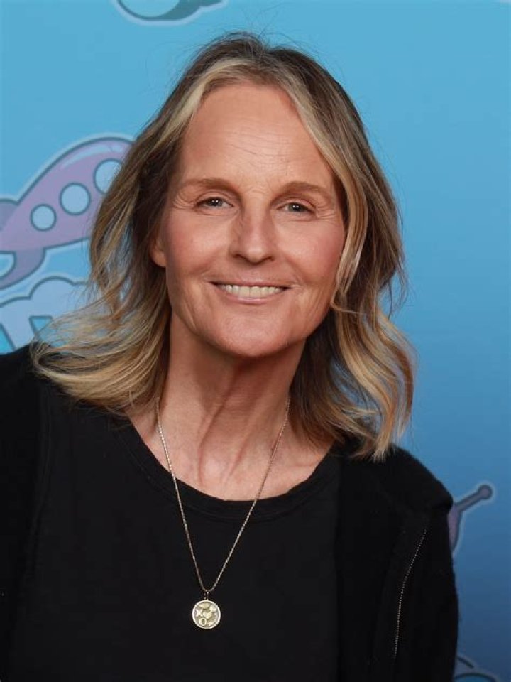 Bonnie Hunt: A Journey Through Comedy, Acting, and Legacy