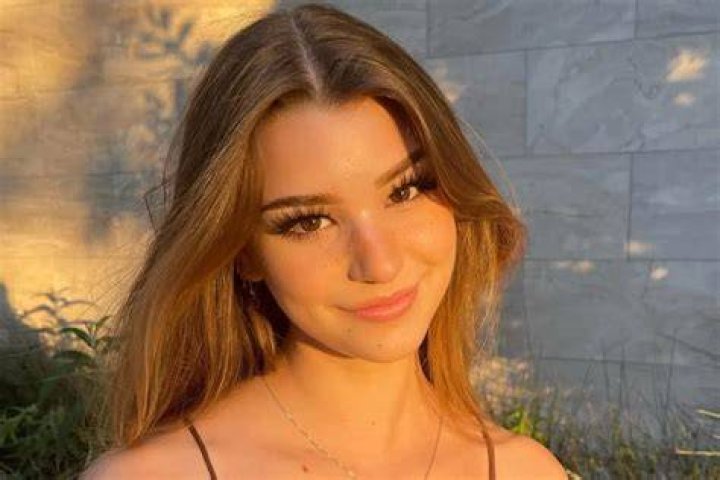 Brooke Monk: Latest News & Content - Uncensored & Exclusive!