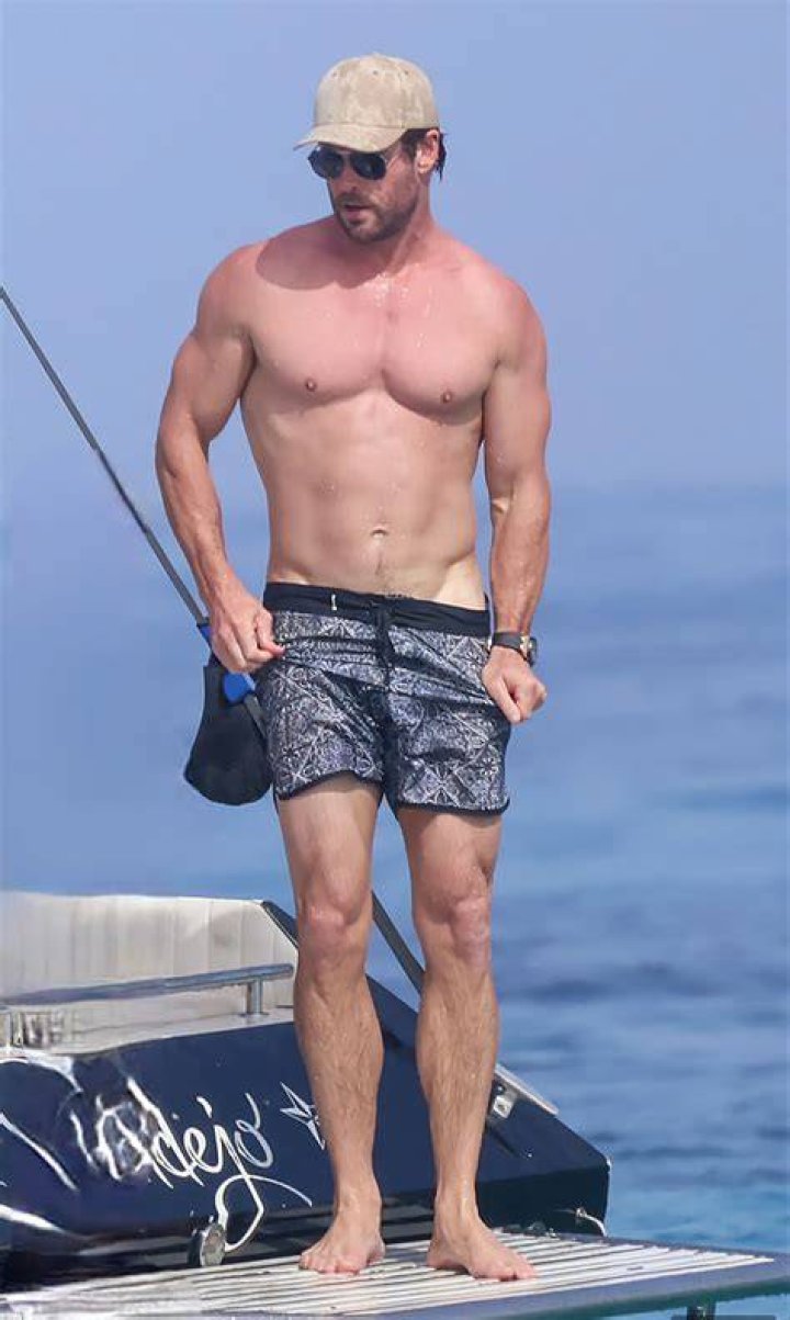 Chris Evan Rock Nudes: Unveiling the Controversy and Facts