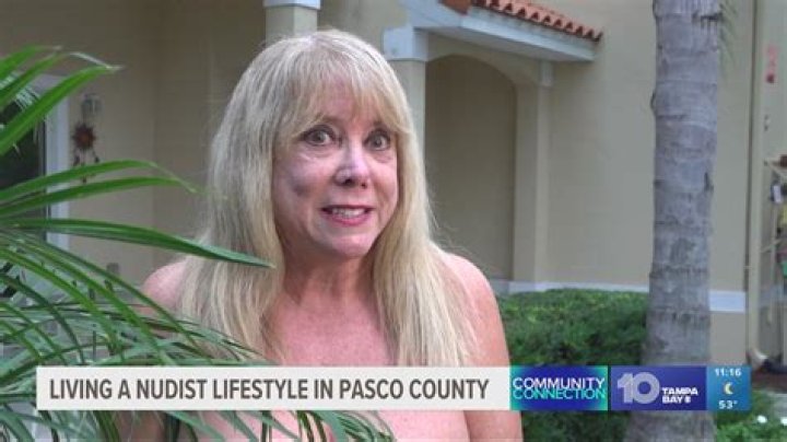 Discovering Vintage Family Nudist: A Timeless Look at Naturist Living
