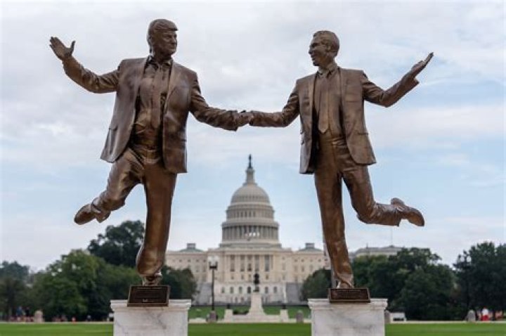 Donald Trump Statue in Phoenix: A Monumental Debate