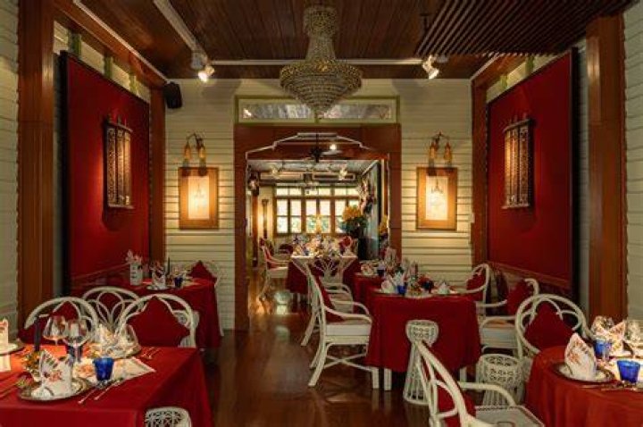 Exploring 18+Desi Junction: A Hub for Culture, Cuisine, and Community