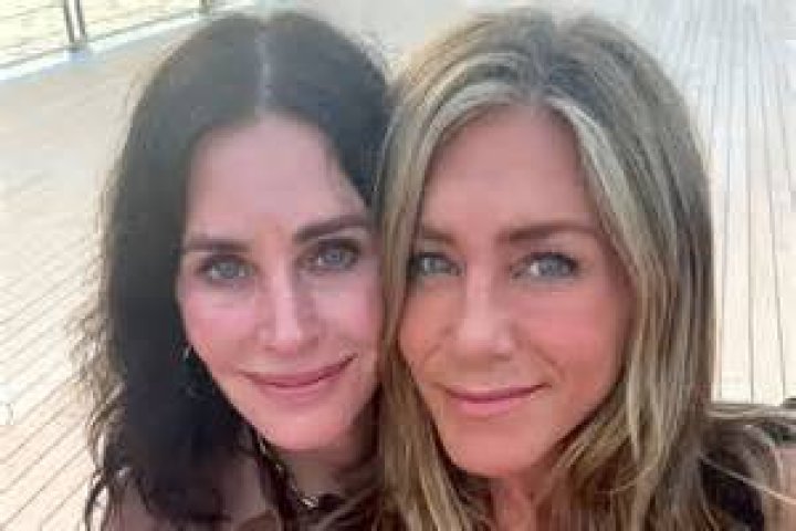 Exploring Home Court with Courtney Cox: A Journey Through Celebrity Lifestyle
