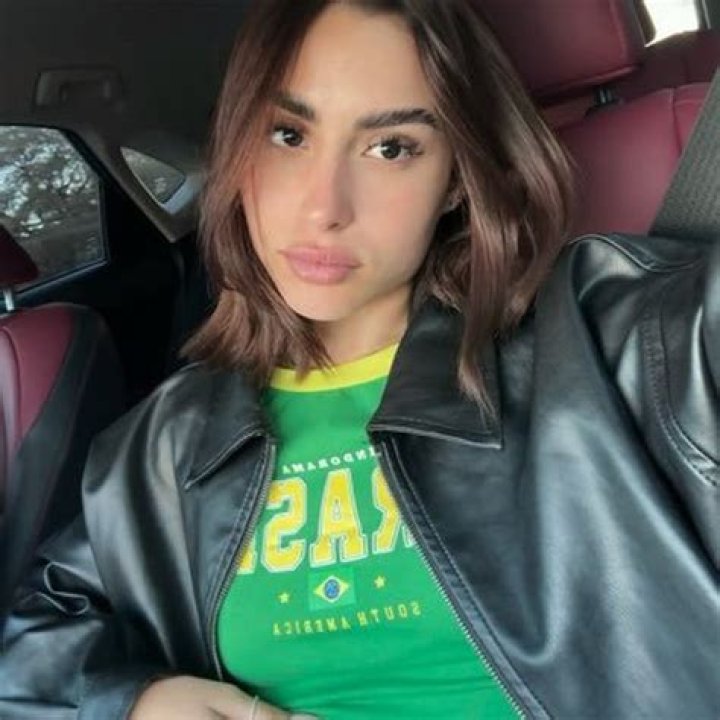 Exploring the Buzz Around Angela Alvarez OnlyFans