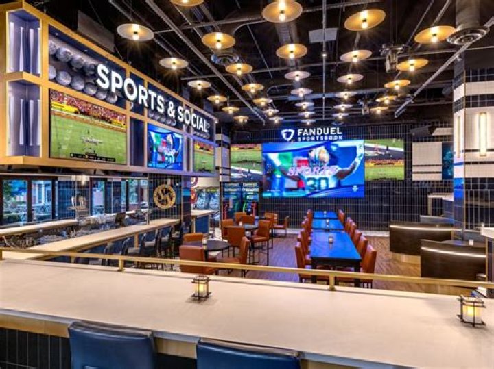 FibberSports Bar &amp; Grille: Your Ultimate Sports Hangout