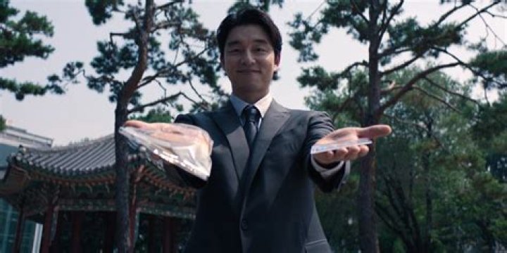 Gong Yoo: The Charismatic Actor Who Stole Hearts Around the Globe