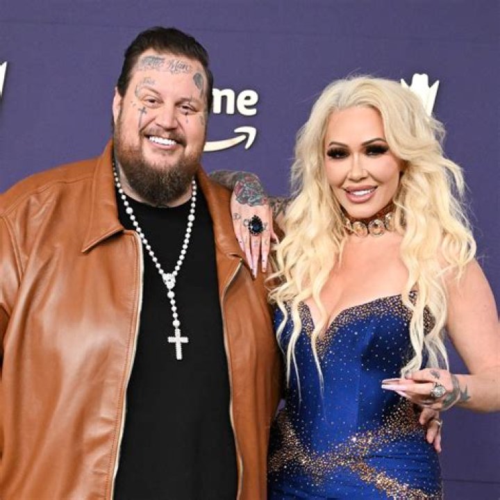Hollywood's Strongest Couple Divorcing: A Shockwave Through the Stars