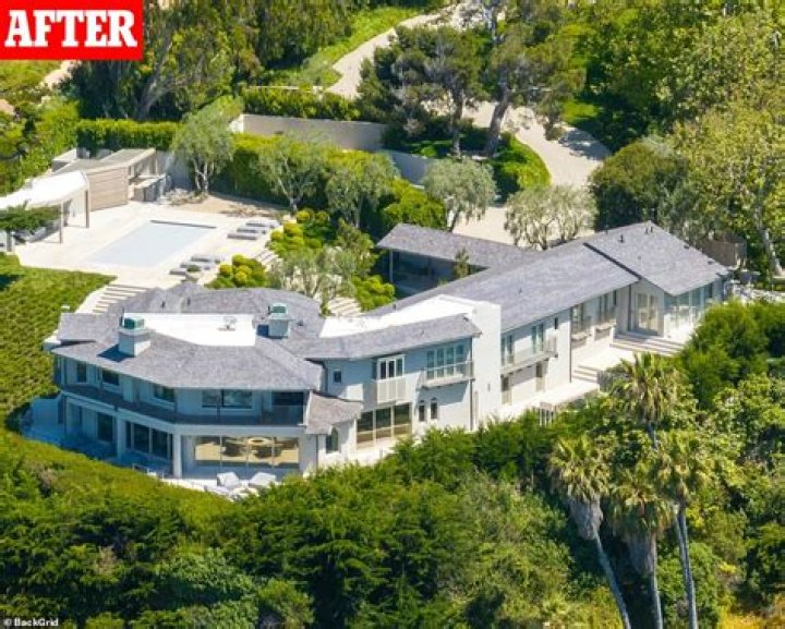 How Much Is Kim Kardashian Worth? A Comprehensive Look at Her Net Worth and Business Empire