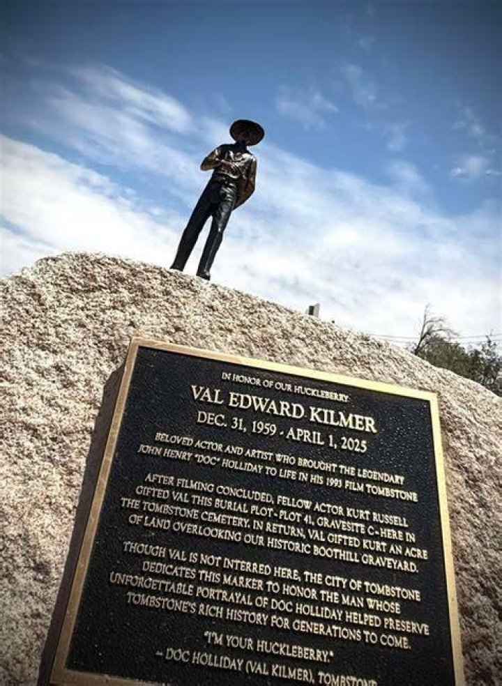 Is Val Kilmer Rich? Exploring the Wealth and Legacy of a Hollywood Icon