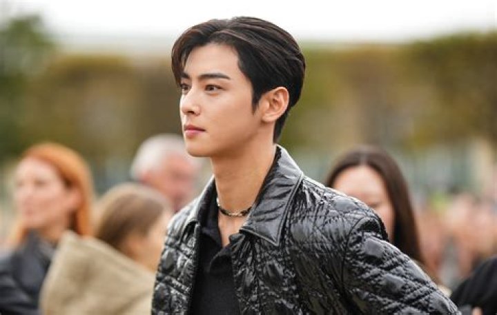 Lee Min Ki: The Rising Star in the Entertainment Industry