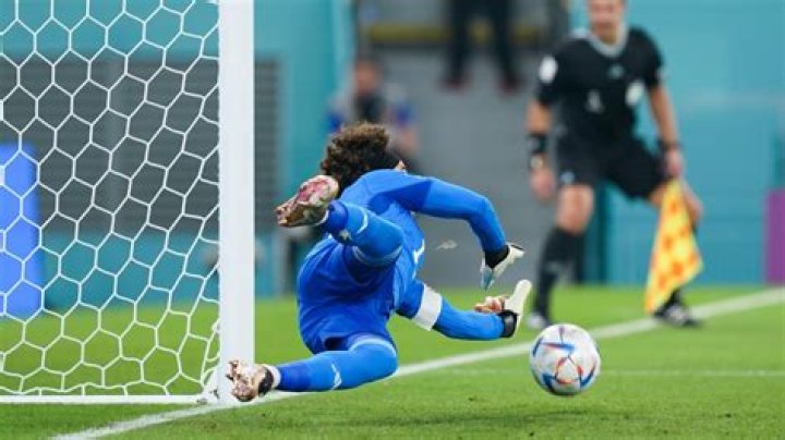 Memo Ochoa Hair: Exploring the Iconic Style and Its Influence