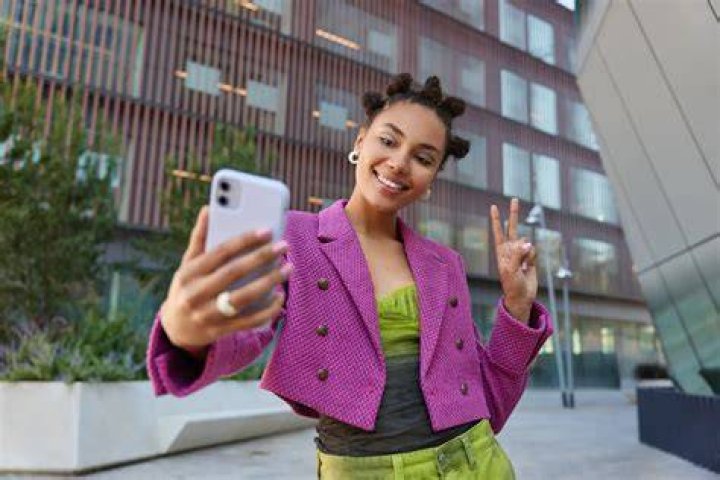 Noelle Emily: A Look at the Influencer's Inspiring Story and Growing Presence