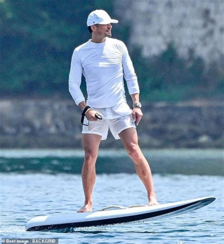 Orlando Bloom Paddle Board Photo