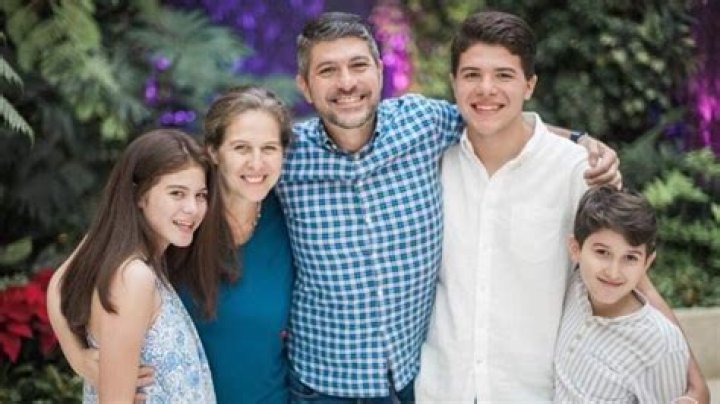 Pedro Fernandez Wife: Exploring the Enduring Partnership Behind the Public Eye