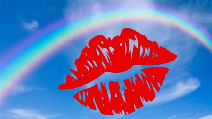 Rainbow Kiss Viral Video: The Phenomenon Explained