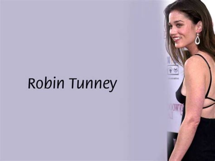 Robin Tunney: The Versatile Actress Who Stole Our Hearts