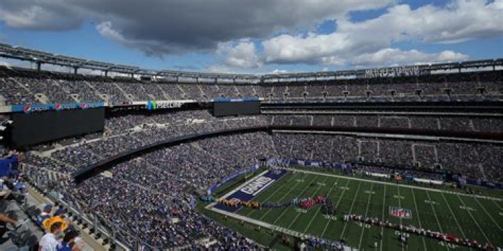 The Biggest NFL Stadiums: A Comprehensive Guide