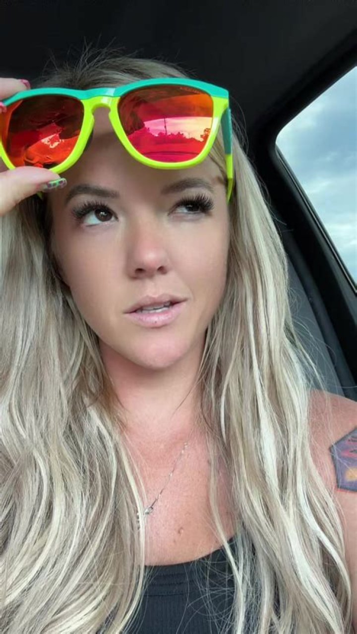 Unveiling @im.over.covid.maylee: Bio, OnlyFans & TikTok Journey