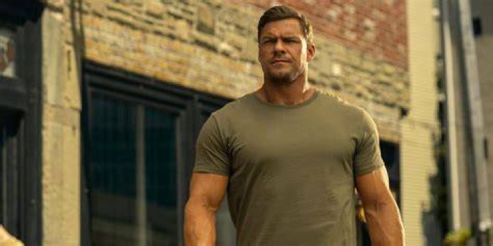 Unveiling the Guy That Plays Reacher: A Deep Dive Into His Life and Career