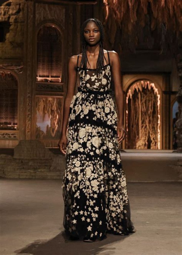 Unveiling the Presence of Tall Goddess Gia: An Exploration of Stature and Influence