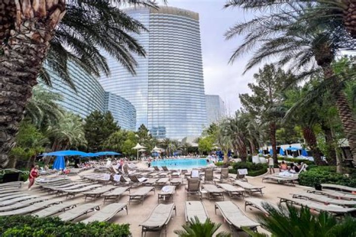 Vegas Aria: The Ultimate Guide to Experience the Iconic Resort
