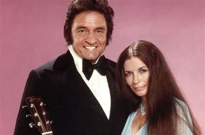 Vivian Cash's Second Husband: The Life She Built with Dick Distin
