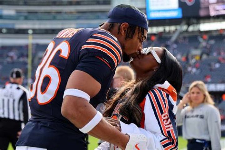 When Jonathan Owens and Simone Biles Meet: A Lovetory Unfolds