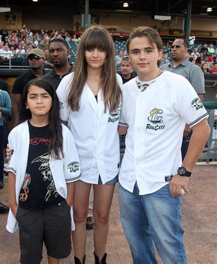 Why Did Blanket Jackson Change His Name? A Comprehensive Look into the Life and Transformation of Prince Maurice Jackson