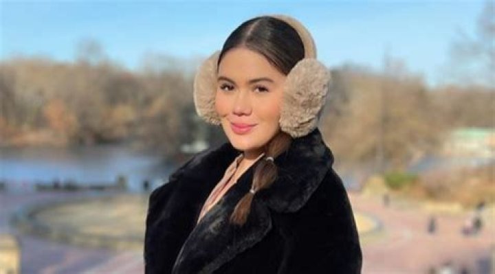 Ximena Saenz: Age, Bio & More - Unveiling the TikTok Star!